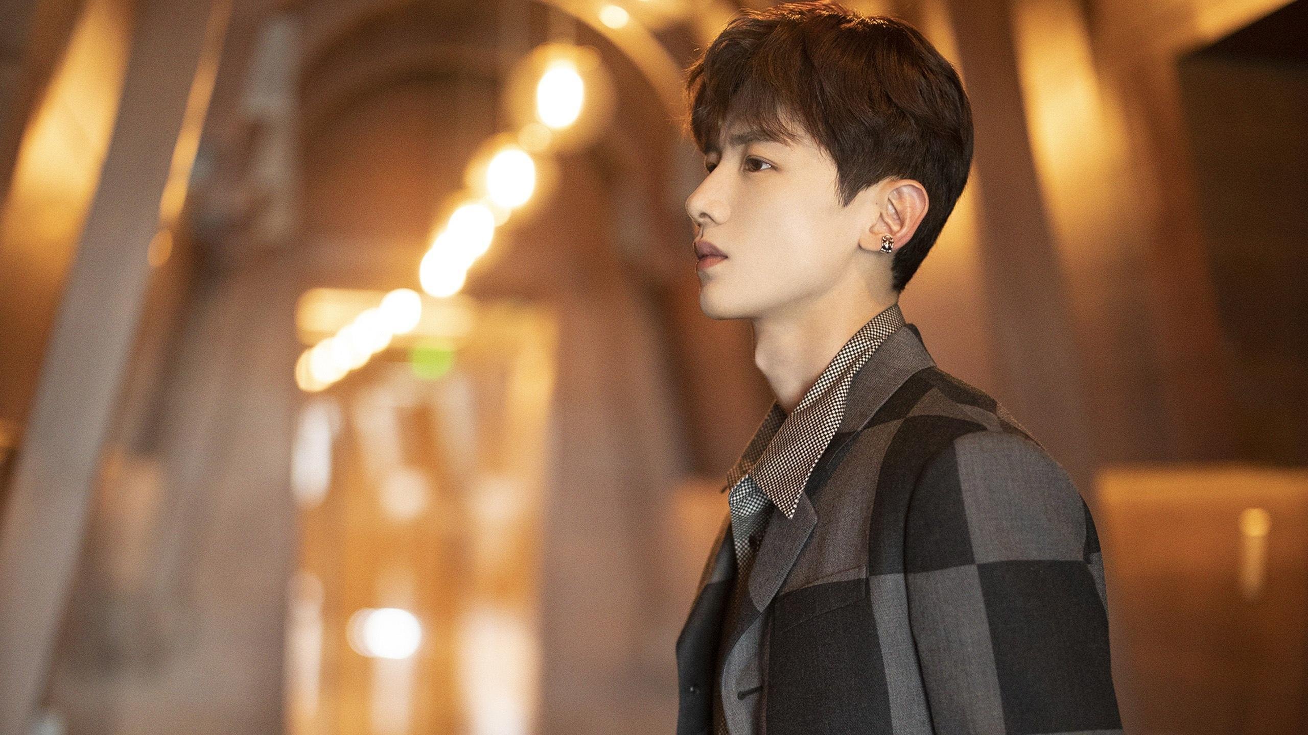 是否应统计助理教练独立调整胜率数据，球员兼助理教练